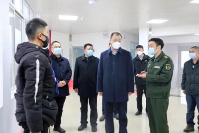 全运宝视察征兵体检工作