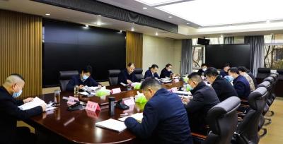 县委六届常委会召开2023年度第三次会议