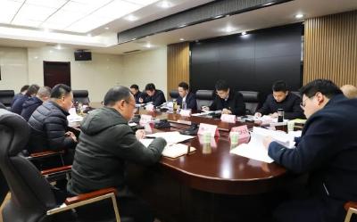 江陵县政府党组班子2022年度民主生活会召开 