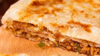 铁牛饼出圈，江陵这家公司日销8万张