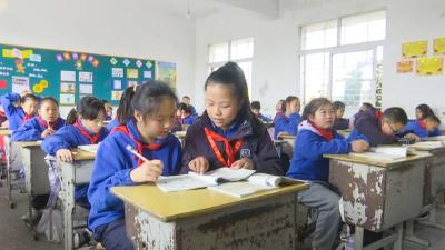 刘嘉颖：银杏小镇“小天使”