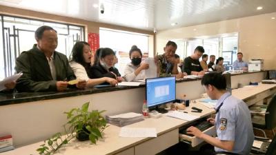 江陵县电动车上牌容缺办理