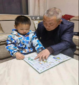 江陵县第一幼儿园：书香致远 清风相伴