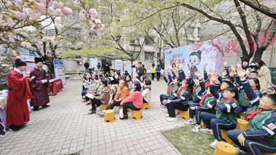 “喜哥”普法进社区，共建清朗网络空间