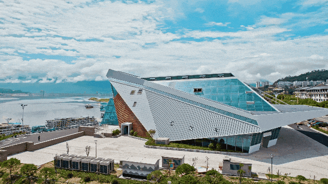 新能源船舶建造数量全长江流域领先——宜昌“电化长江”绿色实践观察
