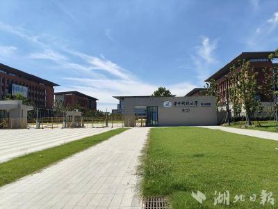 左岸大道挺起中国车谷“第二脊”