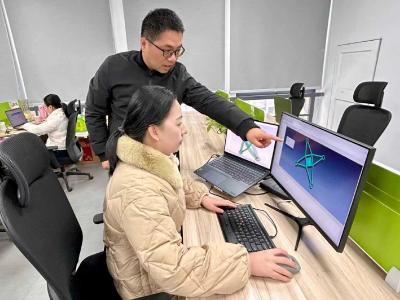寻访武汉AI新势力｜武汉工业软件为大国重器“精准瘦身”，能缩短航空航天装备研发周期40% 