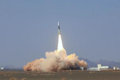 北京上海武汉，争着上天！