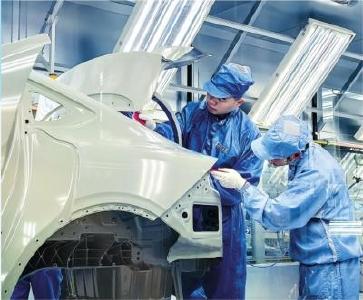 “中国车谷”牵手“中国汽车第一城”，长江经济带上演智能网联汽车“双城记”