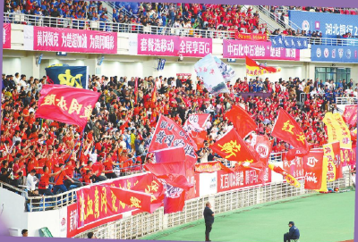 答最硬的密卷，喝最烈的啤酒——黄冈VS荆门 楚超赛事观察