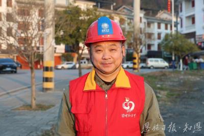 六个娃儿一个“爸”