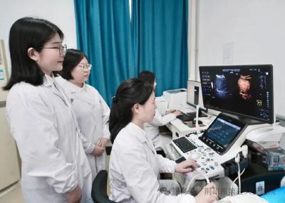 不用怕辐射、不伤肝肾！这项 “毫厘级” 超声技术，精准看清结节好坏