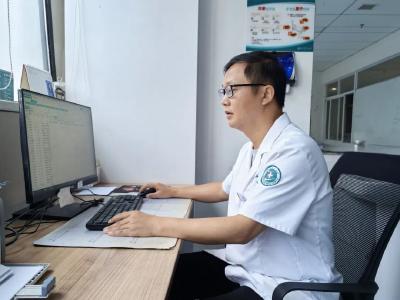 龙卷风过后，在急诊灯火里守住黄冈安稳