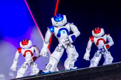 与机器人合作，才是未来