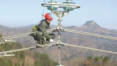 【西陵工匠评选】姚俊：输电线路上的“千里眼”