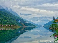 大美兴山  昭君故里