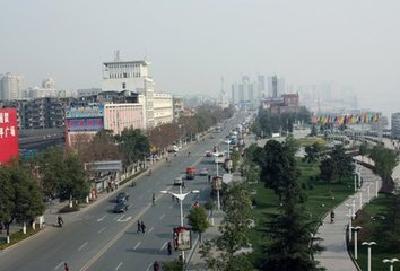 转作风抓落实丨猇亭区公共环境卫生综合整治初见成效