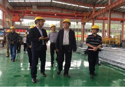 西陵区人大常委会赴长阳学习考察人大工作