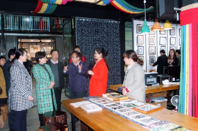 省文化厅长雷文洁到715文化创意产业园调研