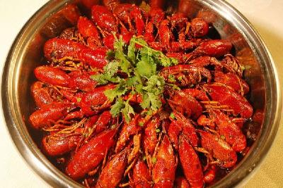 小龙虾蹦进湖北四板 潜江16家虾企集体挂牌