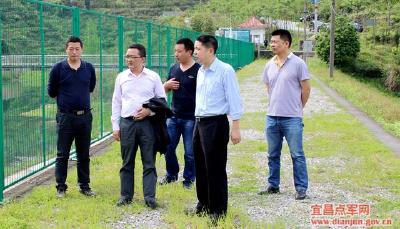 江必忠到楠木溪水库进行汛前检查