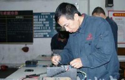 弘扬工匠精神厚植工匠文化 “沮漳工匠”促当阳转型发展