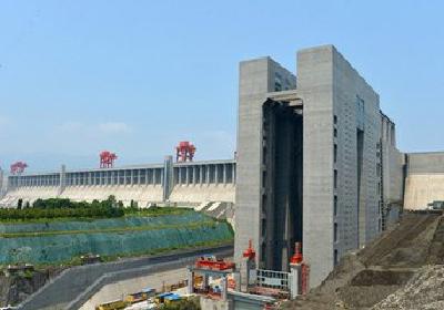 视频丨周先旺来宜调研三峡综合交通运输体系建设