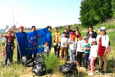 鸡山新村志愿者积极参与“世界地球日”活动