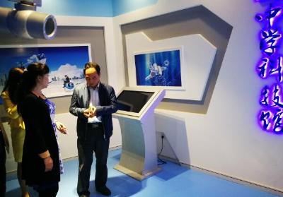 市科协副主席庞世新考察西陵区校园科普活动