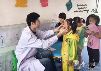 古老背社区卫生服务中心开展辖区幼儿园学生健康体检活动