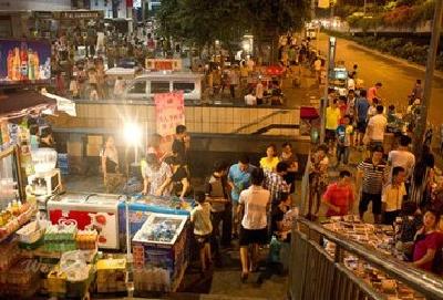宜昌城区开展夜市专项整治行动 取缔150余家夜市摊点