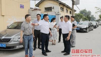 高杰督办社区文明创建工作