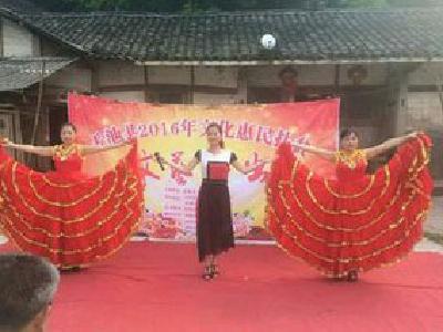 文化部：贫困乡镇每两月配送文艺演出 每场补助3千