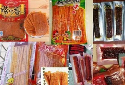 呵护舌尖安全 湖北食药部门查扣“五毛食品”1.56吨