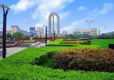 伍家岗划定大气污染防治严控区 对道路扬尘等实施精准治理