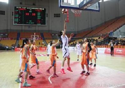 全国女篮锦标赛在宜开赛 市民可免费进体育馆观战