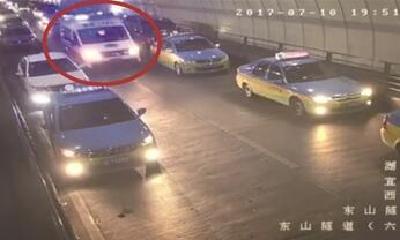 视频丨东山隧道内百辆车礼让救护车 感人一幕再上央视