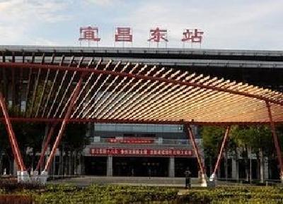 文明宜昌丨东站捡到包快递送还 一江苏旅客寄锦旗致谢