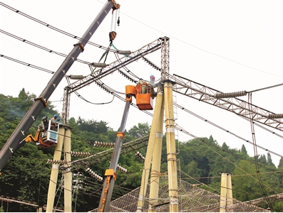 电力检修采用水平降温安全隔离网