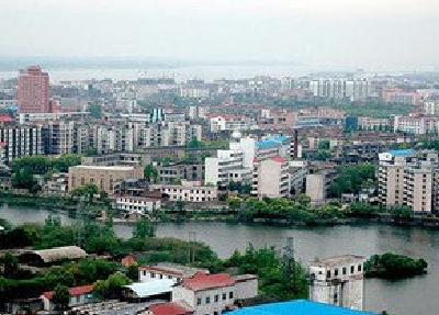 跳出传统化工 布局新兴产业 枝江47个转型项目签约