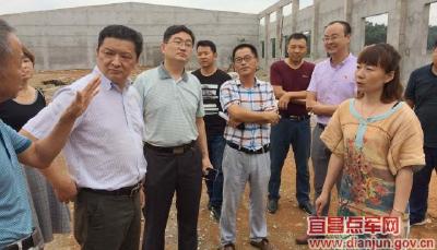 区政协委员学习考察村集体经济发展经验