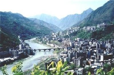 兴山：转型升级促跨越 绿色统领绘新篇 