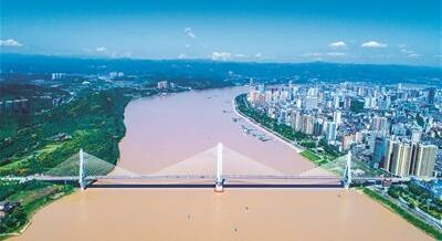 十桥连两岸 江拢城更阔