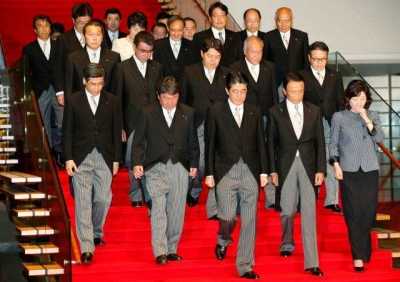 安倍内阁新阁僚资产平均7500万日元 4人过亿
