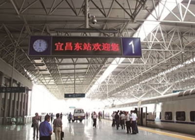 综合交通客运量超140万人次