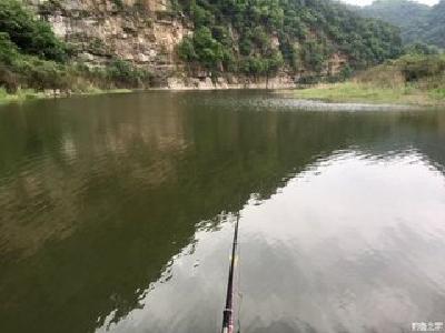 多部门联手对排污户严格执法 当阳51座水库告别劣五类水质