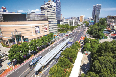 宜昌市人大常委会视察道路交通工作 打造智能交通