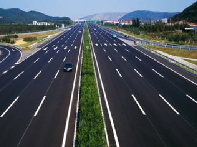 元旦假期首日全国道路交通总体平稳有序