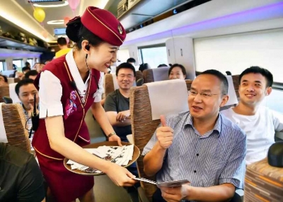 铁路总公司首推常旅客服务：会员凭积分兑火车票