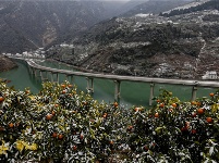 最美水上公路披银装